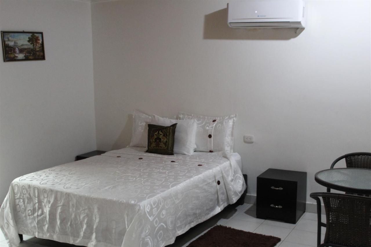 Hotel Costa Bahia Cartagena Buitenkant foto